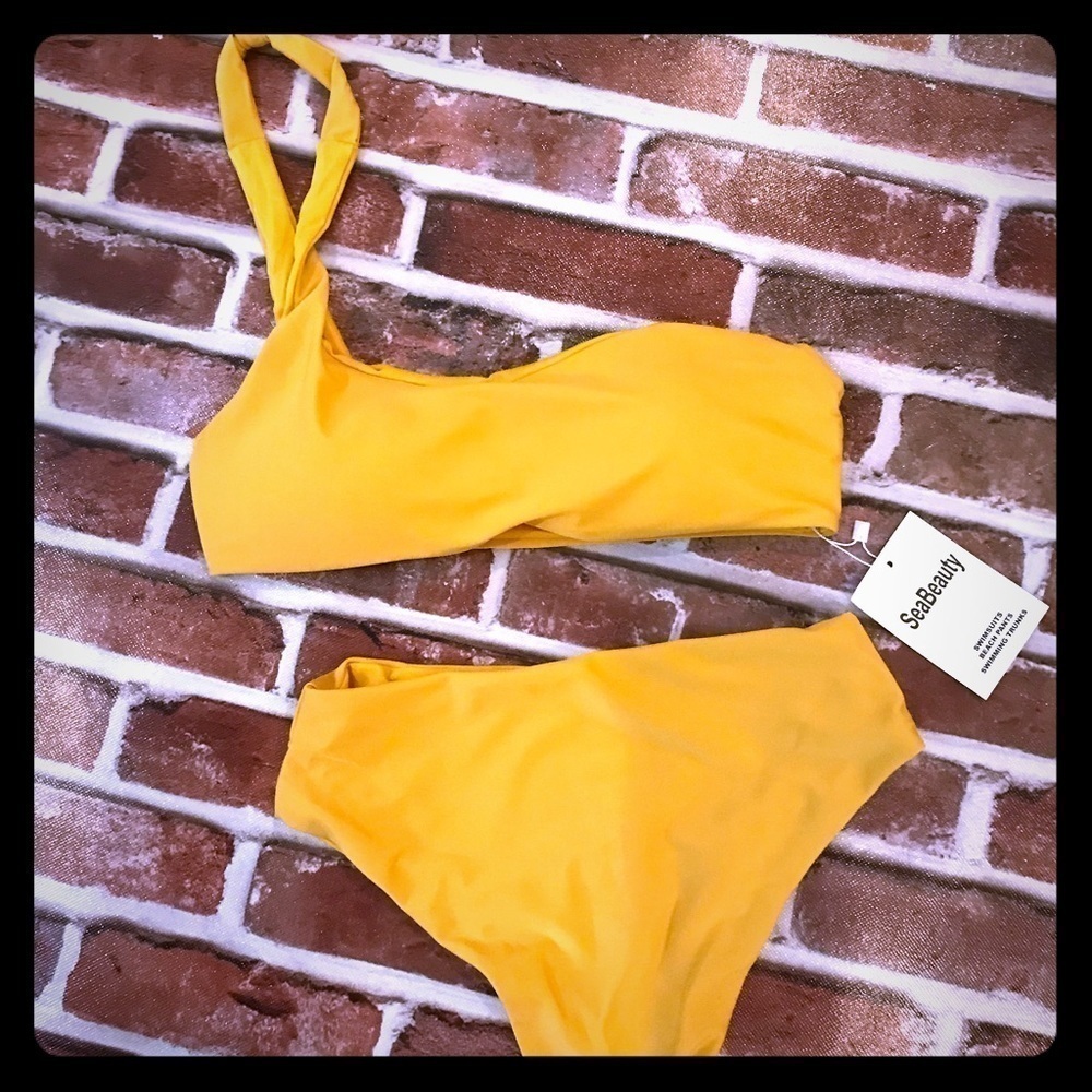 NWT Sea Beauty swim wear medium